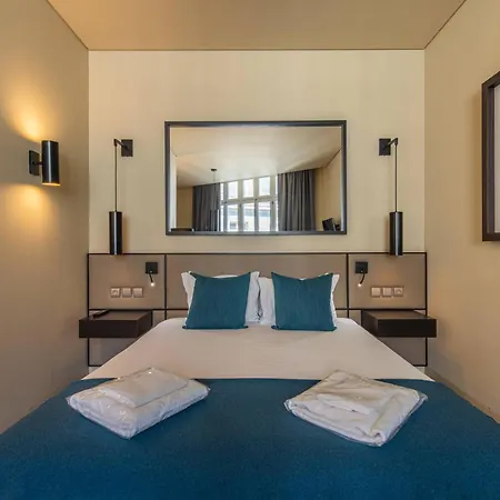 039 8 Building 222 - Garden View *